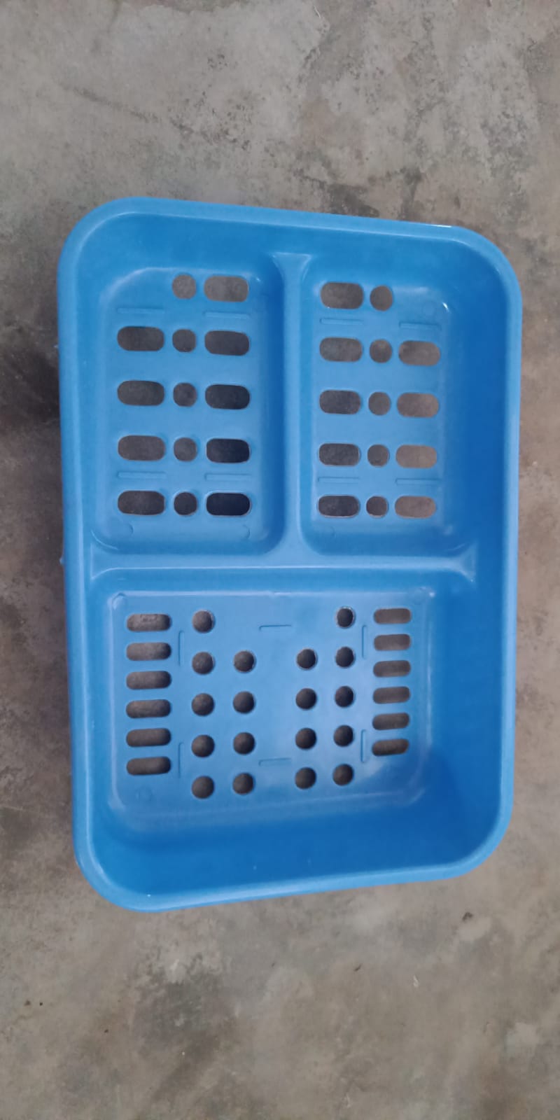Multifunctional soap keeping case, designed for bathroom convenience. Multifunctional soap keeping case, designed for bathroom convenience.